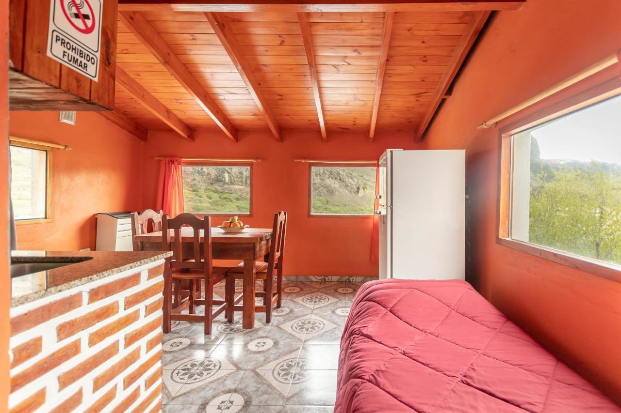 Hostel Luna Country El Chaltén Zewnętrze zdjęcie